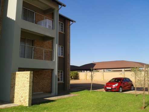 Neat 2 Bedroom Apartment in Monavoni(Stone Ridge) - Centurion