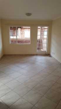 Neat 2 Bedroom flat for rent Andeon Pta West