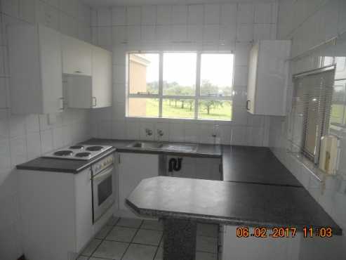 Neat 3 Bedroom apartment to let in Three Rivers Vereeniging.