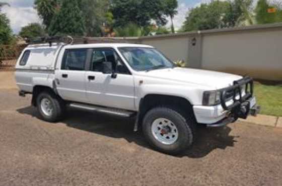 Neat well looked after Toyota Hilux Double cab 4x4