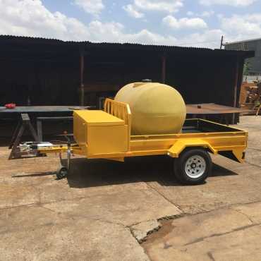 New 1000L water tank trailer