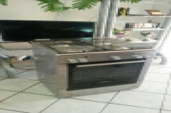 New Bosch 4 Burner Full Gas Stove.