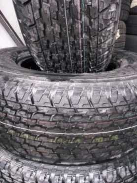 New Bridgestone dueler HT 25570R15 Tyres R5500 set of 4.