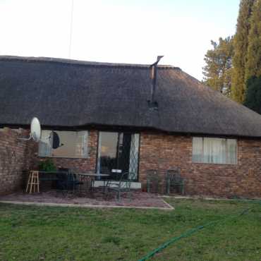 NEW COTTAGE IN MNANDI BEHIND KYALAMI ON SMALLHOLDING