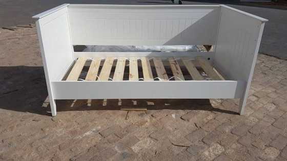 New day beds for sale