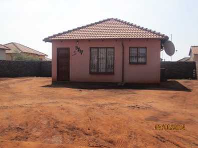 New development house for sale in soshanguve