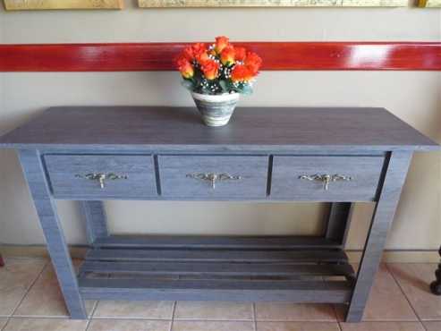 New Grey  Server table with shelf and 3 drawers