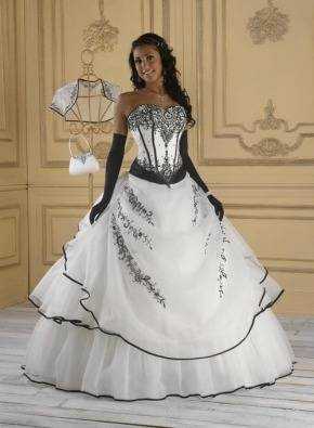 New, Imported wedding dresses for sale at R1,400