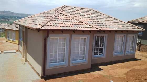New Mamelodi houses in a Tuscan Estate, Pretoria