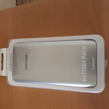 New Samsung external battery pack 5200 mAh Never been used Can be used on other brands as well Model