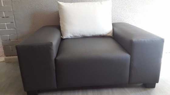 New Zara Set for R9500 Custom Couches