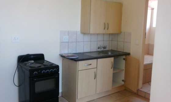 NEWLY RENOVATED 1 BEDROOM FLAT TO RENT CORNER CHURCH AND PRINCES PARK STREET IMMEDIATELY