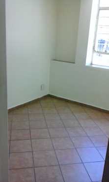 NEWLY RENOVATED 2BEDROOM FLAT TO RENT , CORNER CHURCH AND PRINCES PARK STREET, PRETORIA CENTRAL.