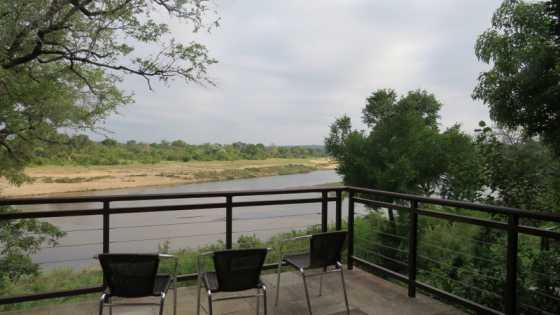 Ngwenya Lodge - watch animals of the Kruger Park from your veranda