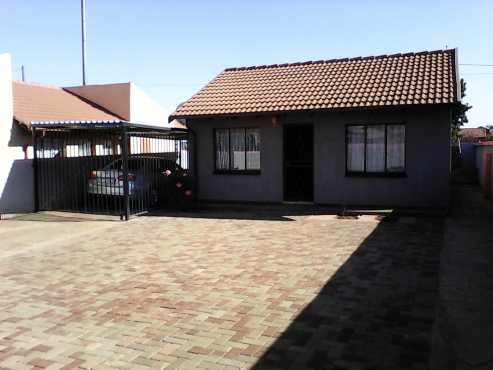 NICE 2BEDROOM HOUSE FOR SALE SOSHANGUVE BLOCK XX