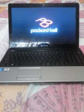 Nice Packard Bell Easy note Laptop