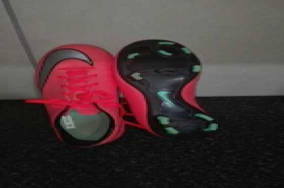 nike toks (pinkorange) for sale