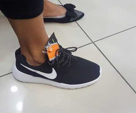 NikeLadies size 4 Immediately available