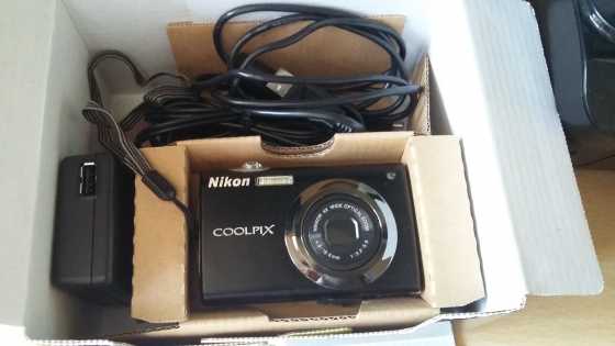 Nikon Coolpix S4000 camera