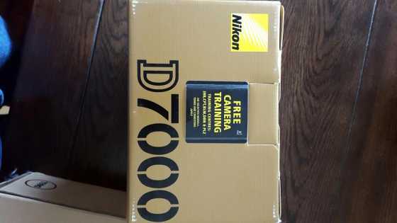 Nikon D 7000 and lense