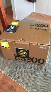 Nikon D3200 Body only