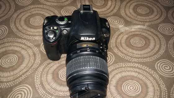 Nikon D40 DSLR camera