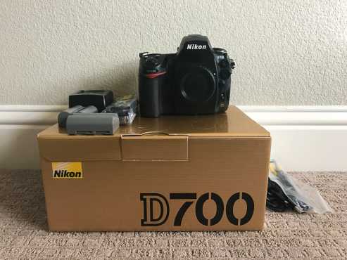 Nikon D700 Dslr Camera (Body Only)