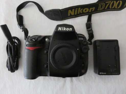 Nikon D700 FX FULL Frame Body