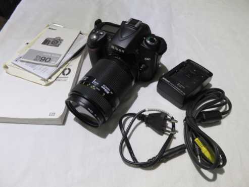 Nikon D90 with Nikon AF 70-210mm Lens SHUTTERCOUNT is 3415