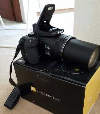 Nikon P900 with Super Zoom