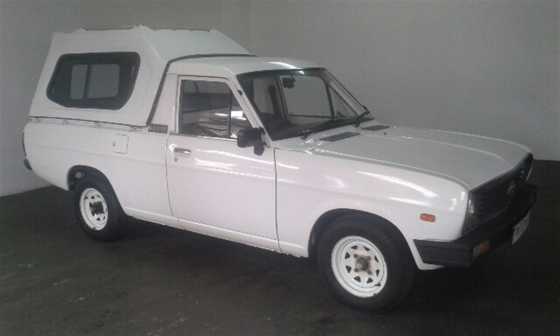 Nissan 14 bakkie for sale 2006 model