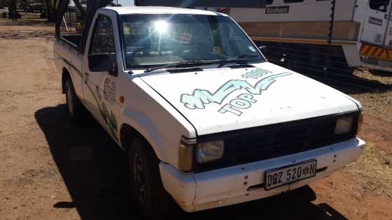 NISSAN 1600 1 TON BAKKIE