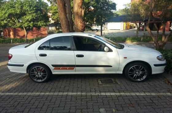 nissan almera