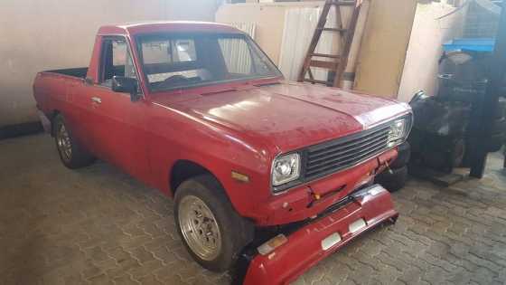 Nissan bakkie striping for spares