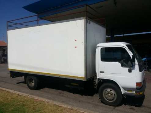 Nissan Cabstar Closed body 4 ton Iso NEAT