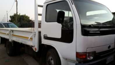 Nissan Cabstar Diesel UD 40 2009