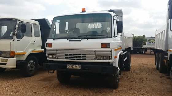 NISSAN CM 15 6 CUBE TIPPER