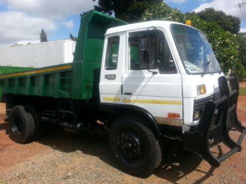 Nissan CM 15 ADE 352T 6 Cubic Tipper