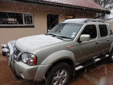 Nissan Hardbody DCAB