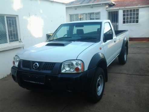 Nissan Hardbody NP 300 2.5 TDI Long wheel Base 4x4, 2011 For Sale