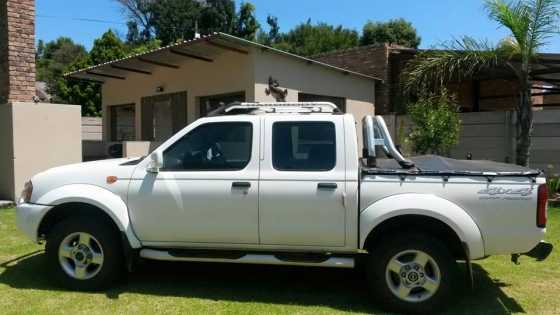 Nissan hardbody te koop