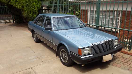 Nissan Laurel 2.8 GL Manual