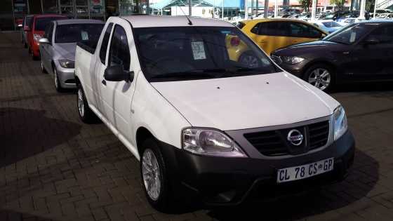 Nissan np200 1.6 i safetypack 2013