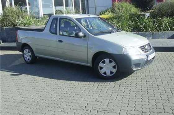 Nissan NP200