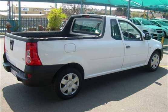 Nissan NP200