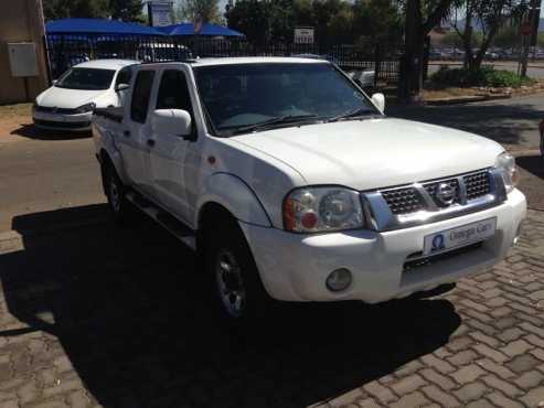 NISSAN NP300 HARDBODY 2.4 HI-RIDER DCAB 4X4