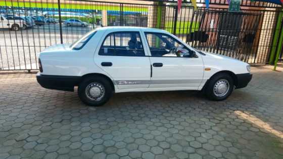 Nissan Sentra Debut Manual Low Kilometers