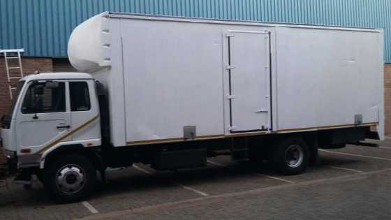 Nissan UD 100 truck for sale