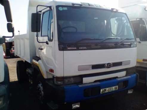 Nissan UD 350 6 Cube Tipper