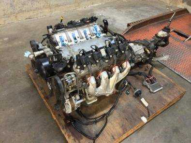 Nissan V8 engine